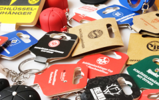 markenmerch aussteller vorschaubild 320x202 - <span class="color-black">Markenmerch (H, B9)</span><br>Kleine Markenhelden